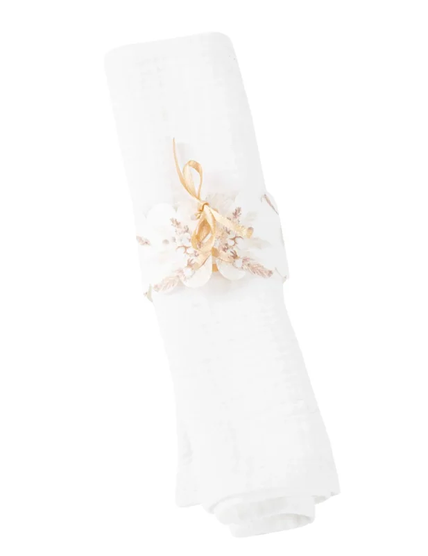 Ronds de serviette pampas et fleurs de coton en papier blanc et doré