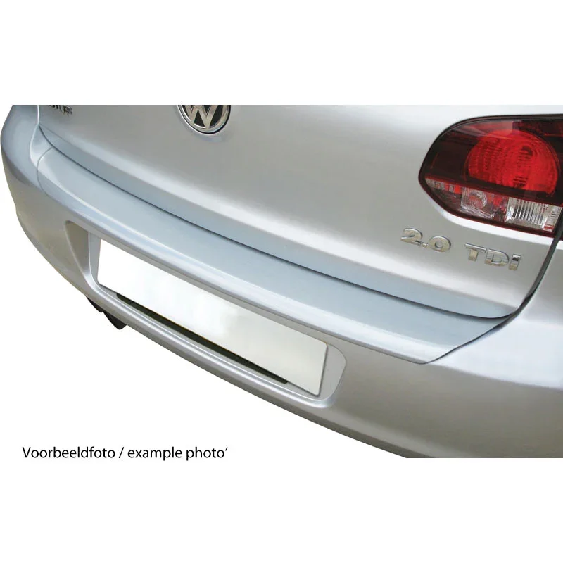 RGM, Heckstoßstangenschutz, ABS-Kunststoff, Silber, Passend für Volkswagen T5 Caravelle/Multivan 2012-2015, 'Gerippt'