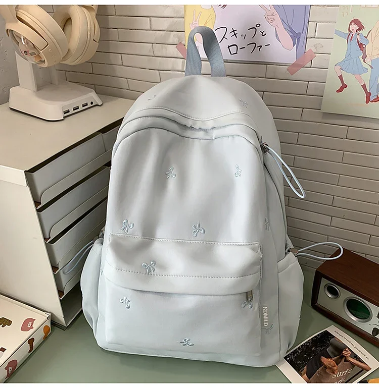 Bestickter Blumenmuster-Schulrucksack