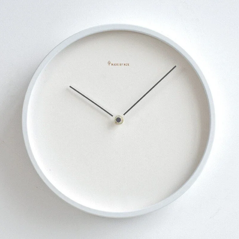 Brehn | Minimalistische skandinavische Wanduhr - Skara