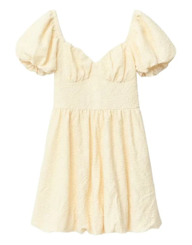 Gina Tricot gelbes Kleid mit Puffärmeln, gestickten Details und definierter Taille.