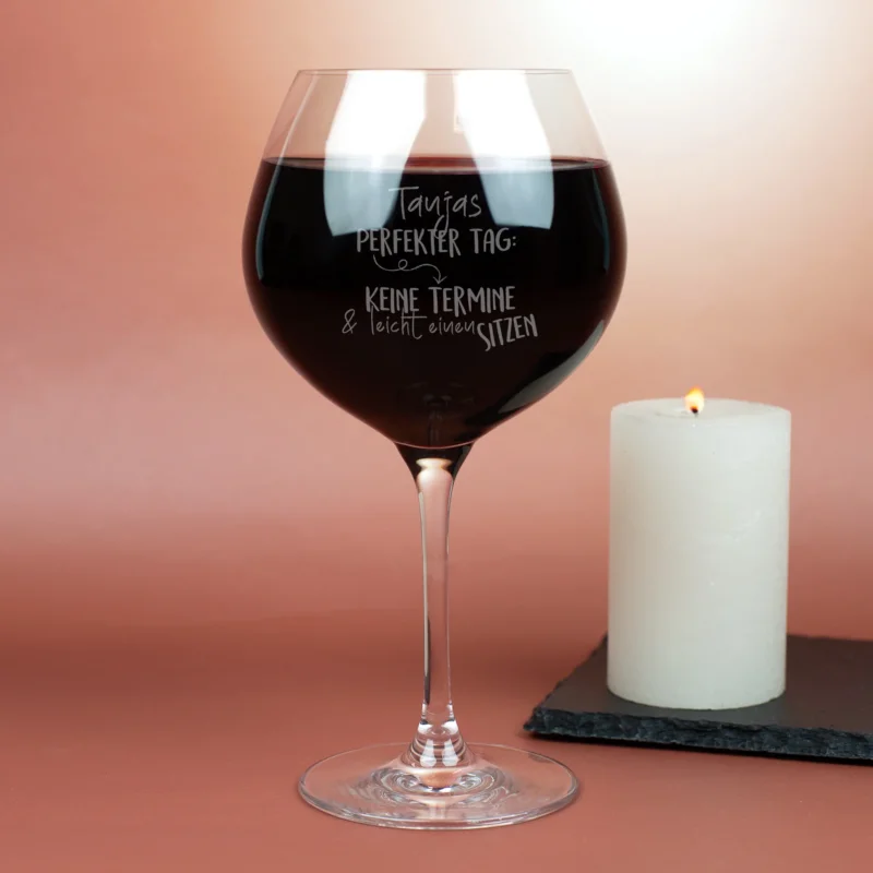 Burgunderglas von Leonardo mit Gravur 'Perfekter Tag' & Name | Personalisiertes Weinglas Geschenk – Bild 3